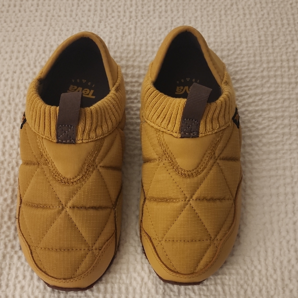 NEW Teva Yellow Quilted Slip-On Shoes